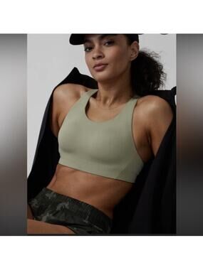 Athleta Olive Green Advance Racerback Wireless Sports Bra 36D